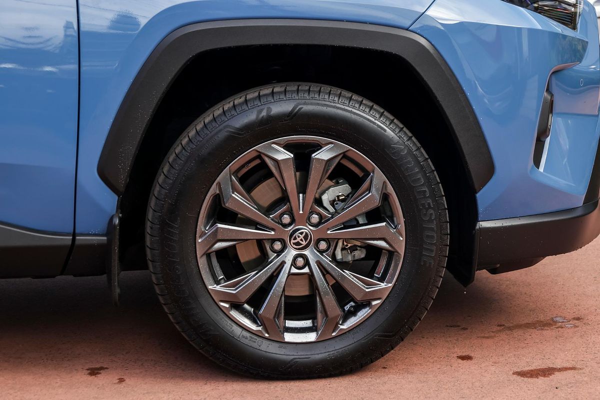 2024 Toyota RAV4 GXL AXAH52R