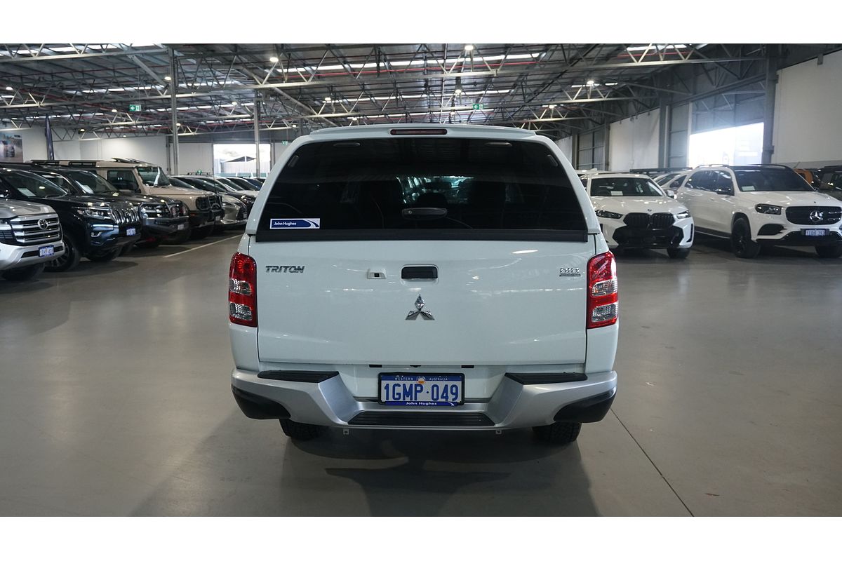 2017 Mitsubishi Triton GLX MQ 4X4