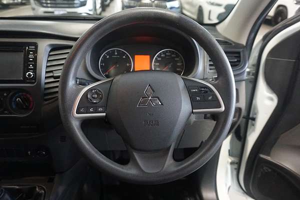 2017 Mitsubishi Triton GLX MQ 4X4