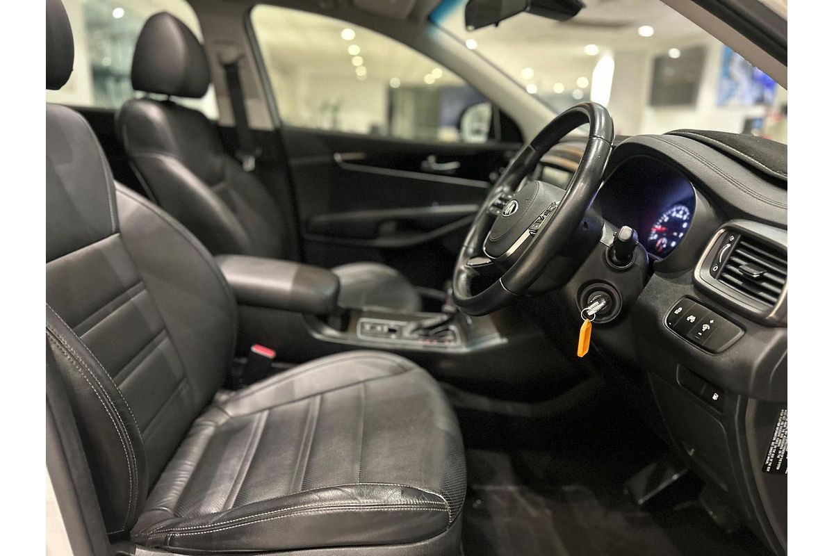 2020 Kia Sorento Black Edition UM