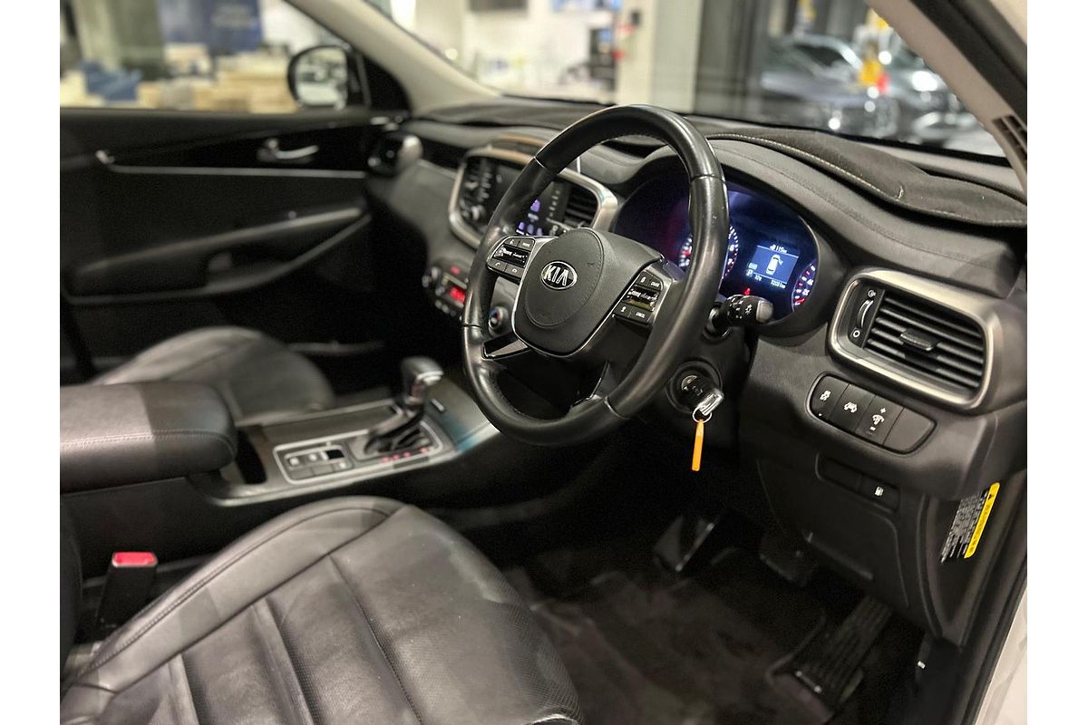 2020 Kia Sorento Black Edition UM
