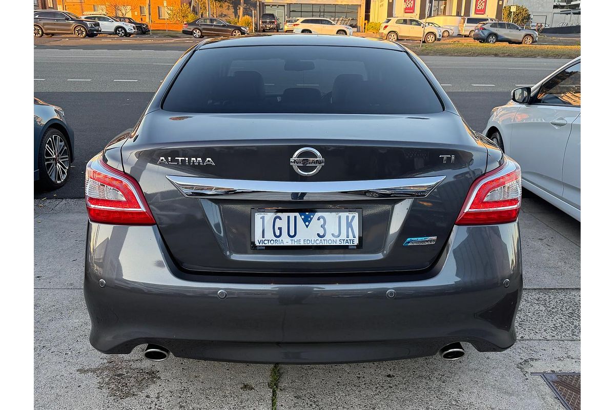 2014 Nissan Altima Ti L33