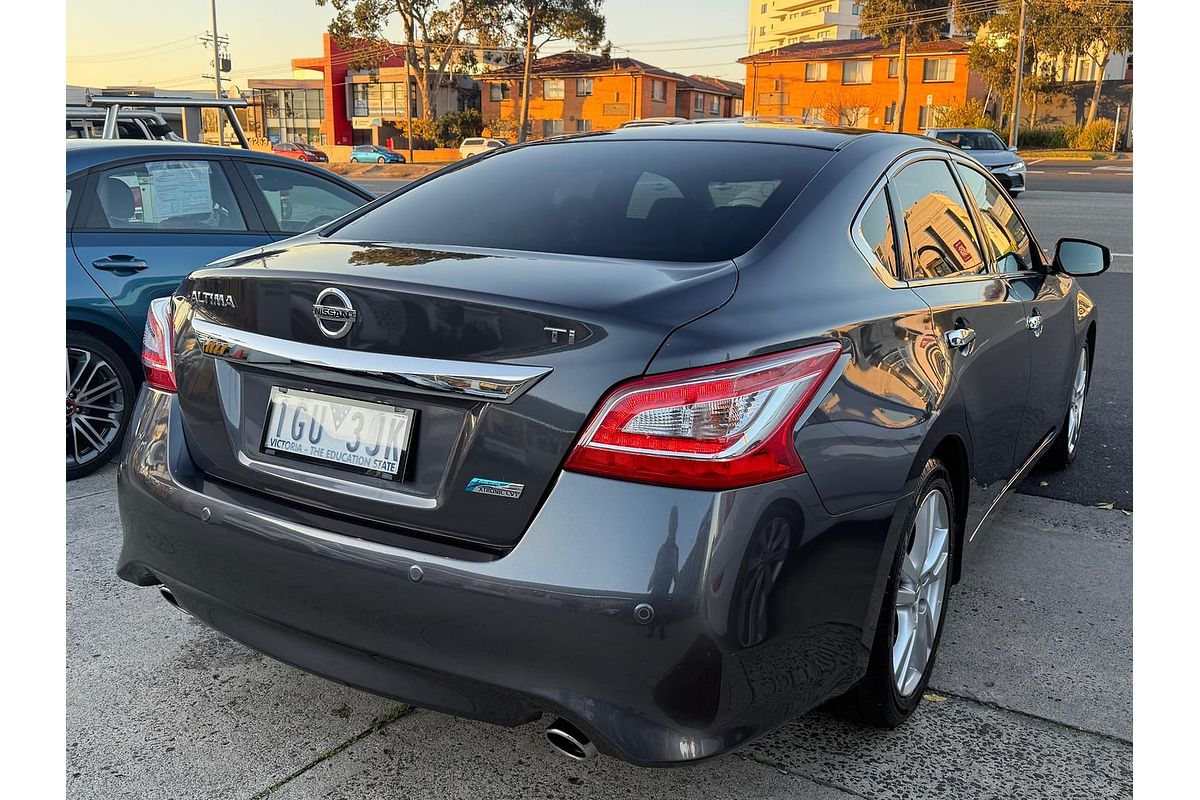 2014 Nissan Altima Ti L33