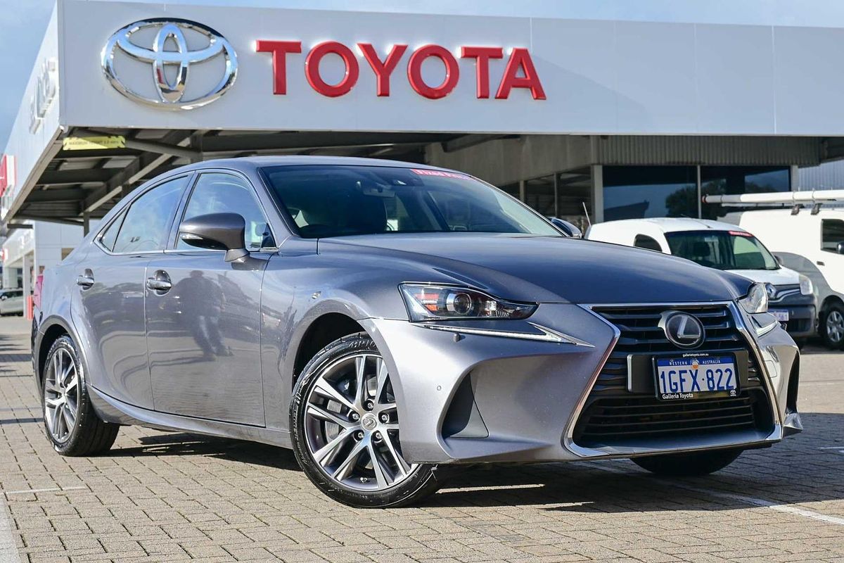 2017 Lexus IS IS200t Luxury ASE30R