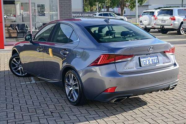 2017 Lexus IS IS200t Luxury ASE30R
