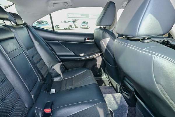 2017 Lexus IS IS200t Luxury ASE30R