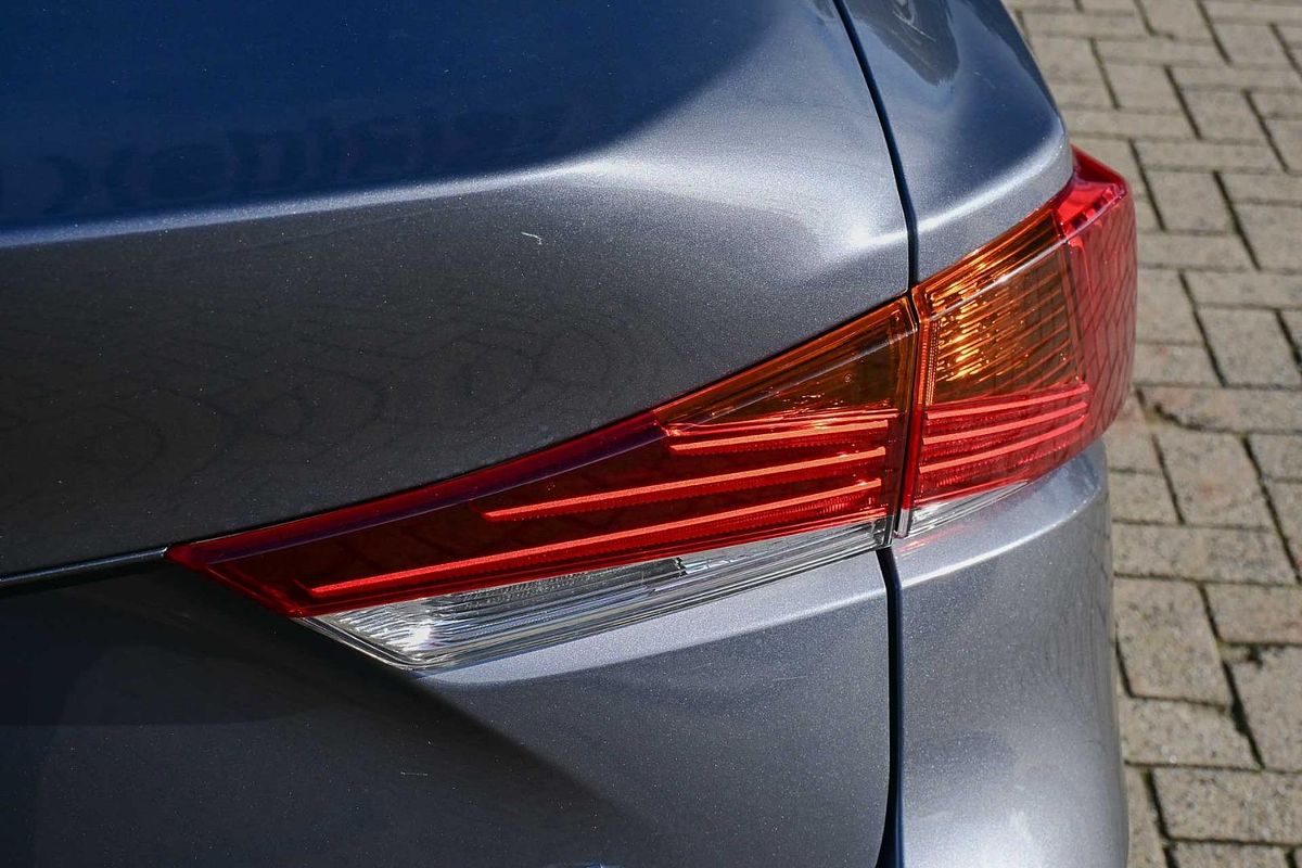 2017 Lexus IS IS200t Luxury ASE30R