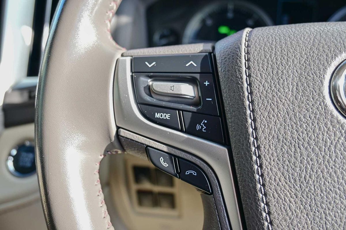 2020 Toyota Landcruiser Sahara VDJ200R