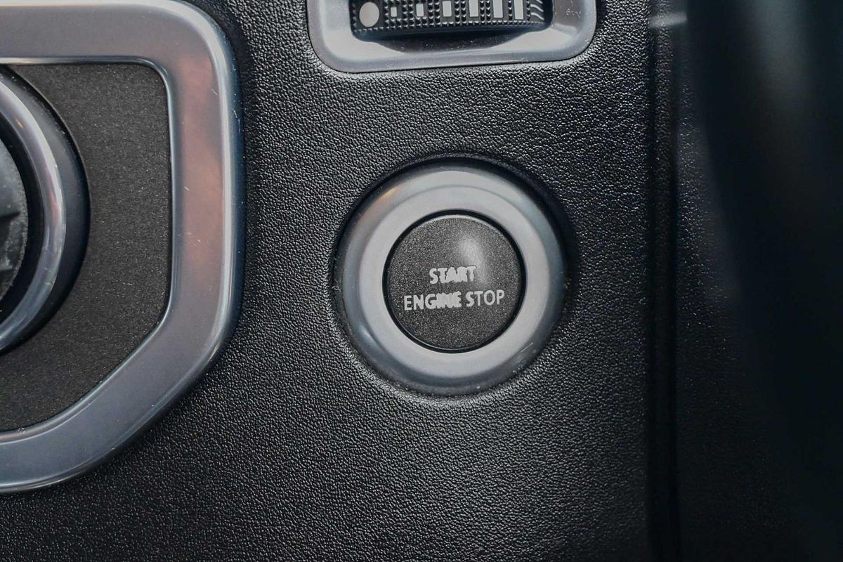2014 Land Rover Discovery SDV6 HSE Series 4