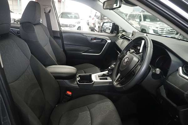 2024 Toyota RAV4 GXL MXAA52R