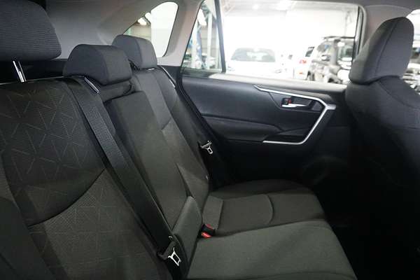 2024 Toyota RAV4 GXL MXAA52R