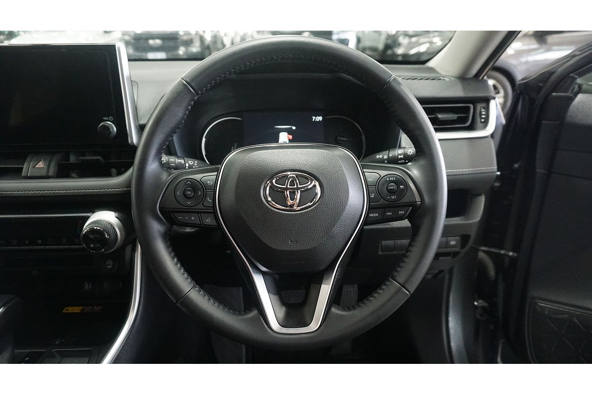 2024 Toyota RAV4 GXL MXAA52R