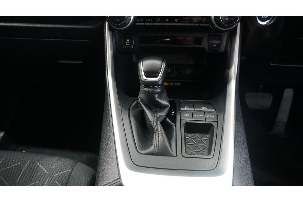 2024 Toyota RAV4 GXL MXAA52R