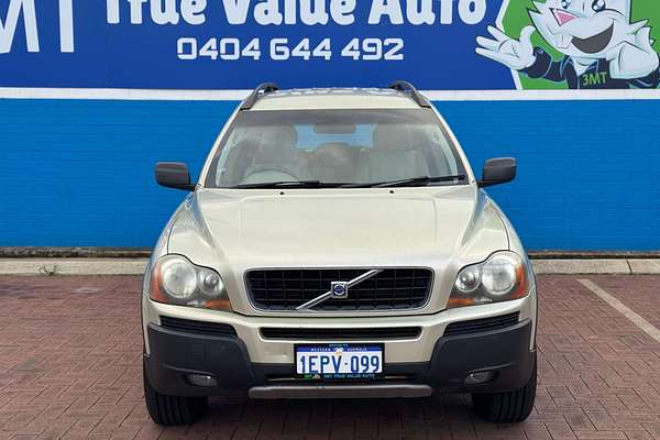 2005 Volvo XC90 T