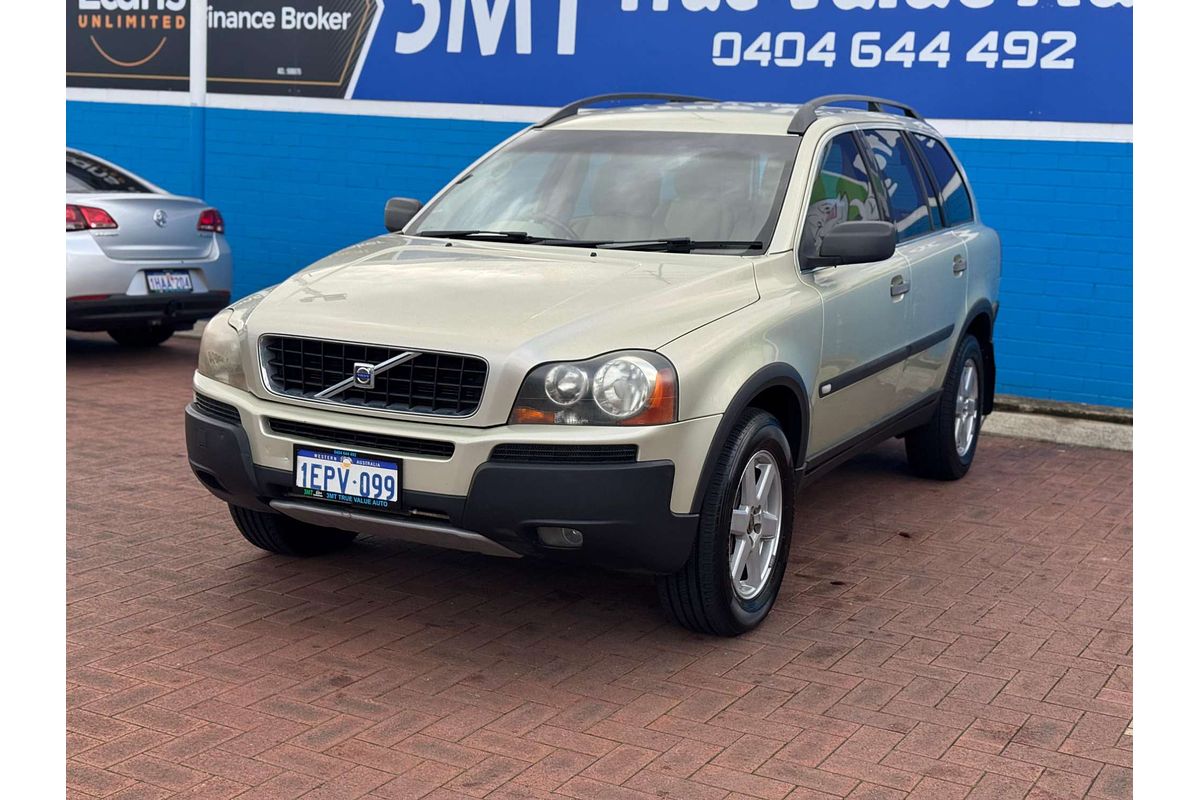 2005 Volvo XC90 T