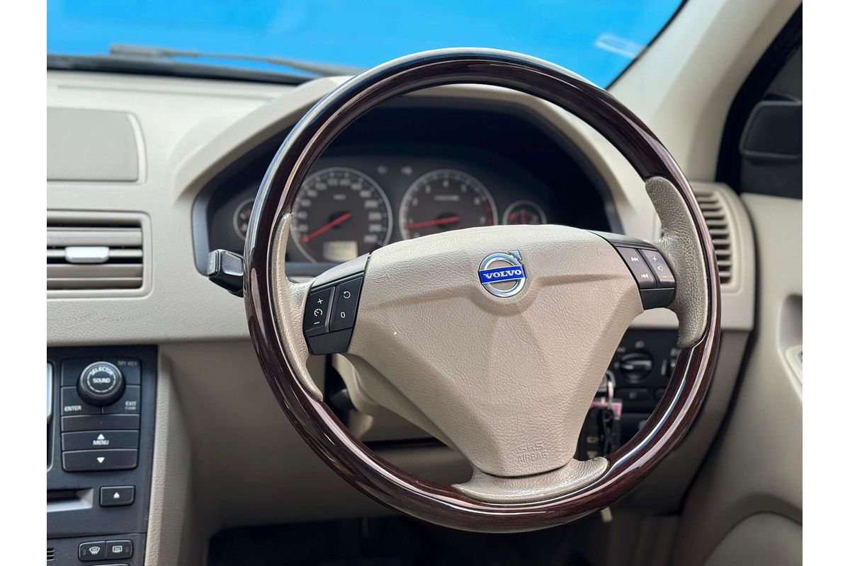 2005 Volvo XC90 T