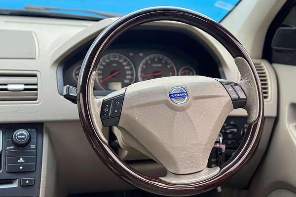 2005 Volvo XC90 T