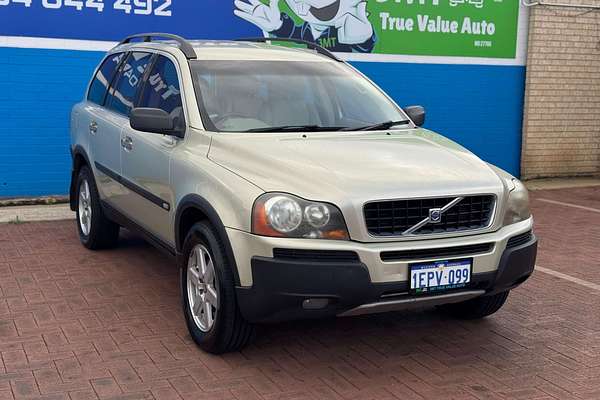 2005 Volvo XC90 T