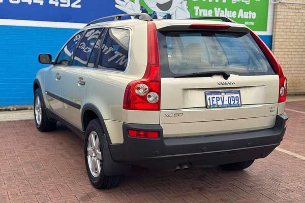 2005 Volvo XC90 T