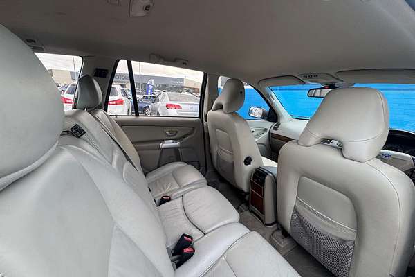 2005 Volvo XC90 T
