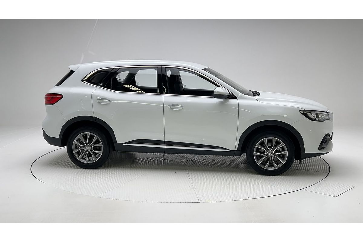 2021 MG HS Core SAS23