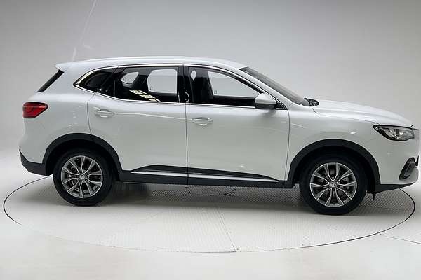2021 MG HS Core SAS23