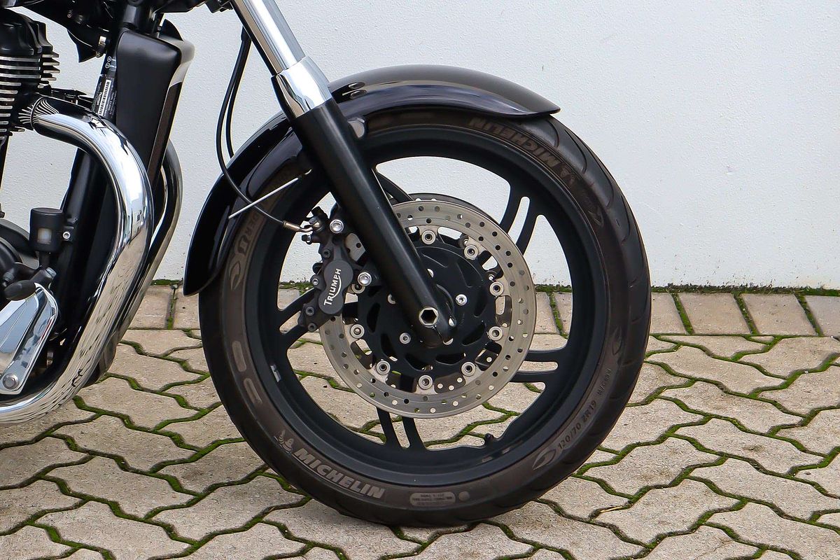 2011 Triumph Thunderbird