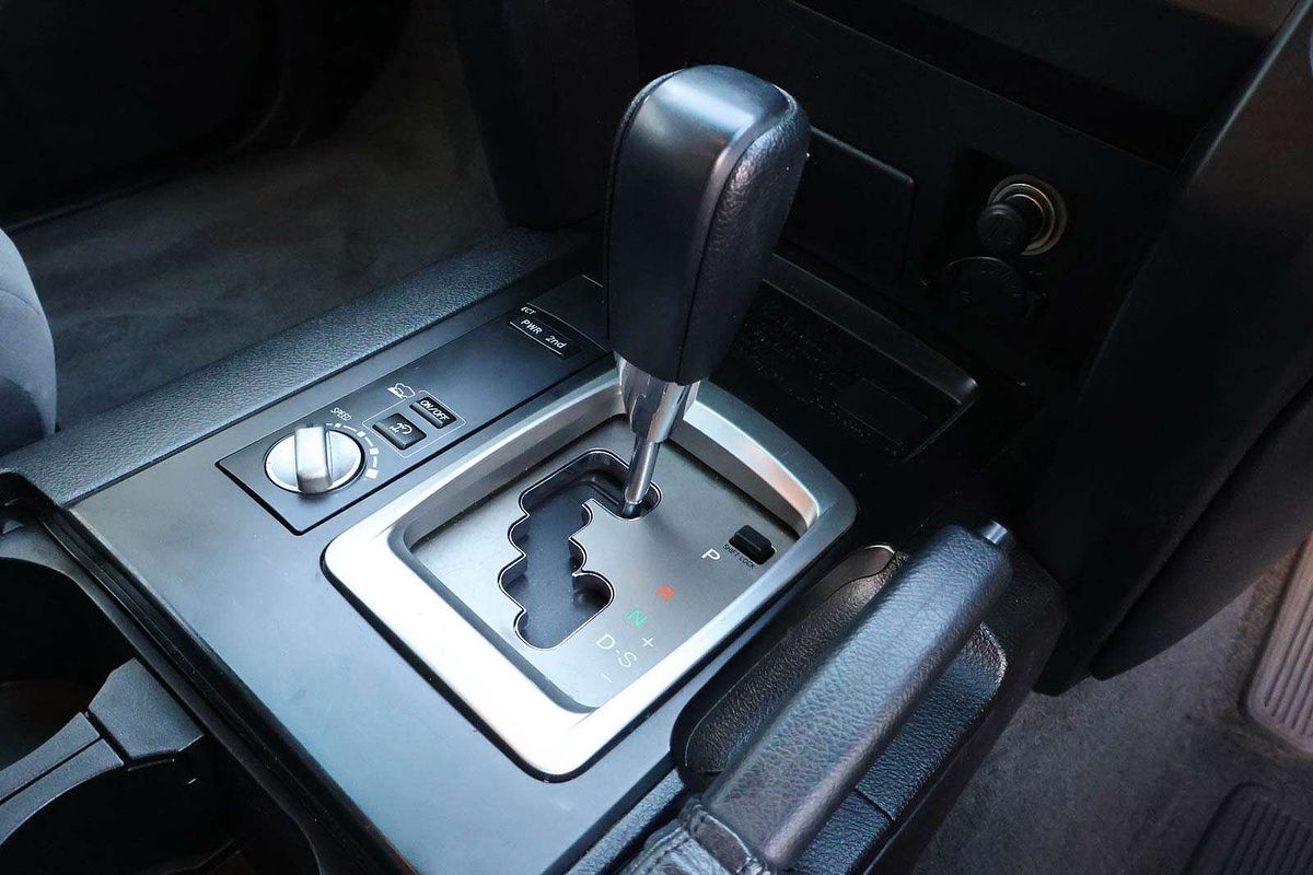 2012 Toyota Landcruiser GXL UZJ200R