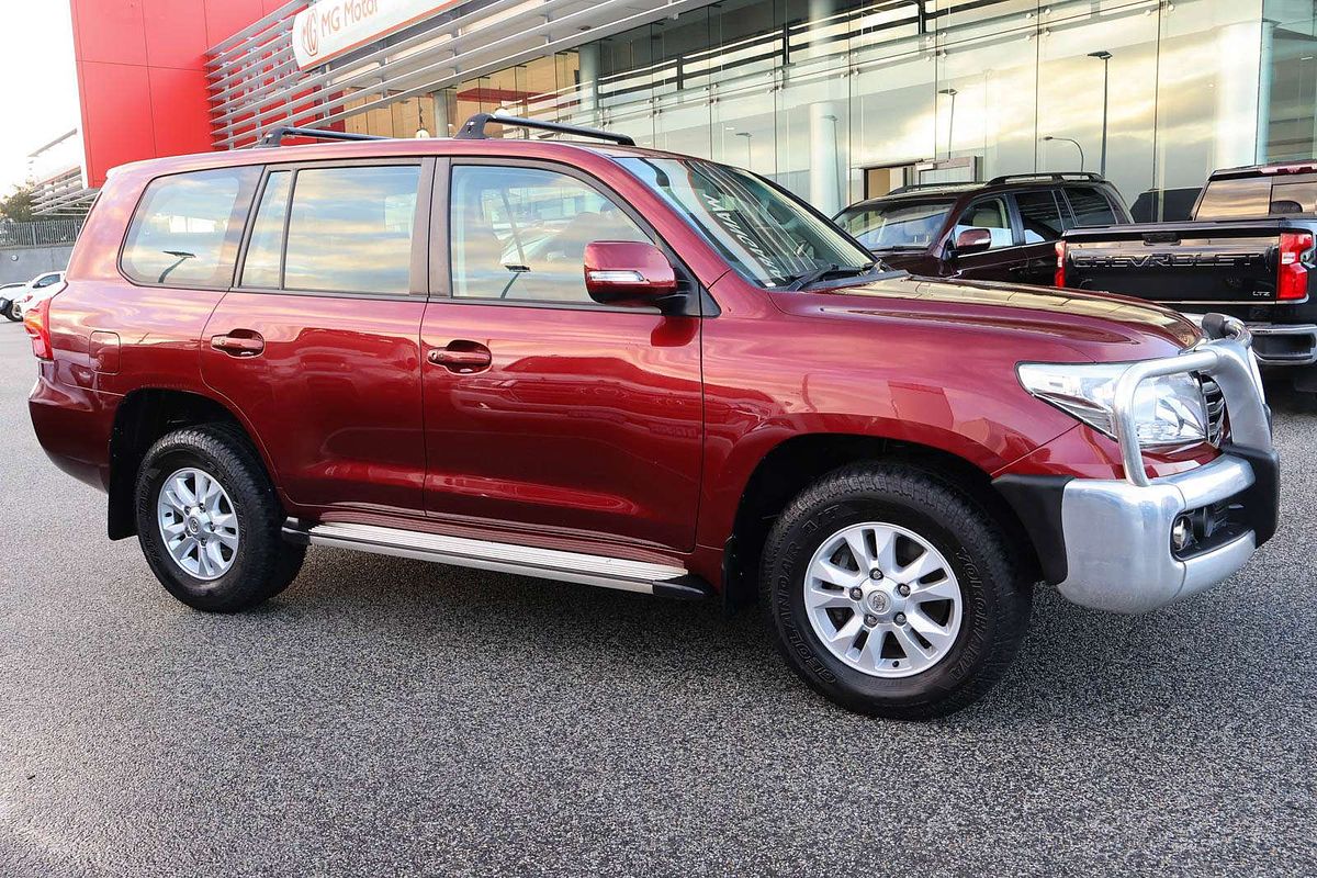 2012 Toyota Landcruiser GXL UZJ200R