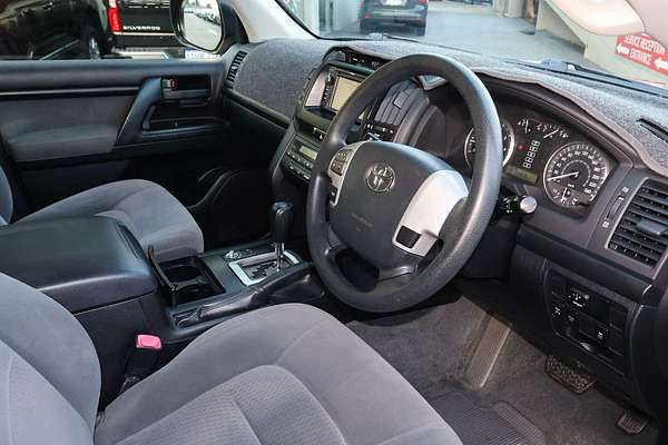 2012 Toyota Landcruiser GXL UZJ200R