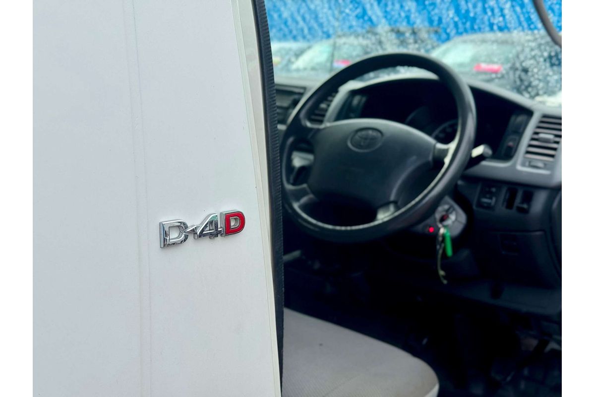 2005 Toyota Hiace Commuter KDH222R