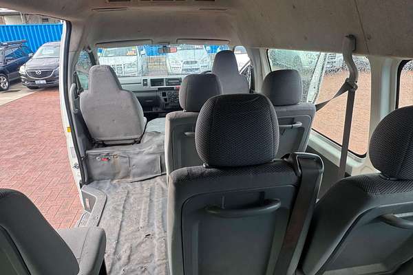 2005 Toyota Hiace Commuter KDH222R