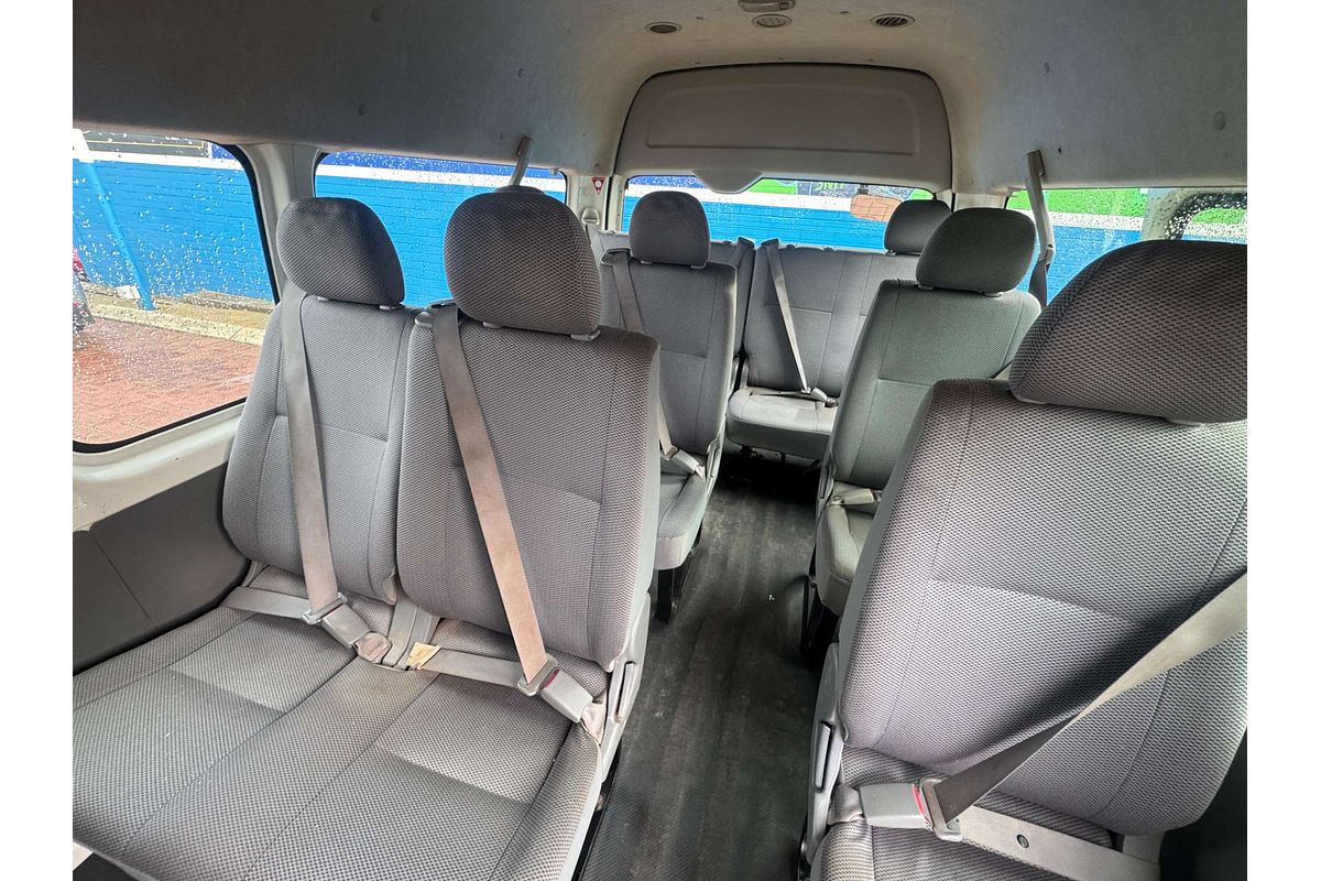 2005 Toyota Hiace Commuter KDH222R
