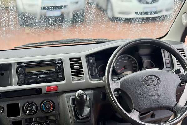 2005 Toyota Hiace Commuter KDH222R