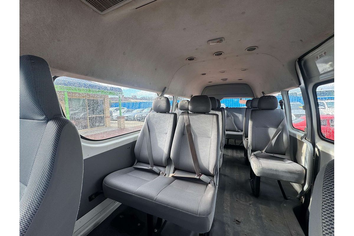2005 Toyota Hiace Commuter KDH222R