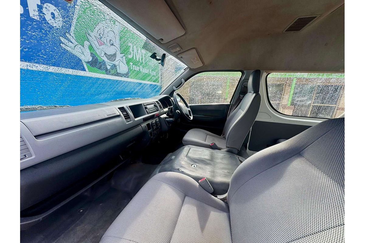 2005 Toyota Hiace Commuter KDH222R