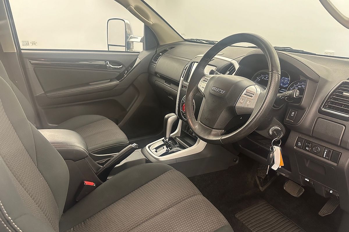 2020 Isuzu MU-X LS-U