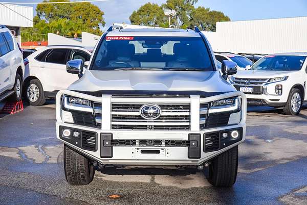 2023 Toyota Landcruiser Sahara FJA300R