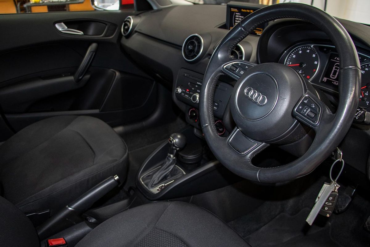2013 Audi A1 Attraction 8X