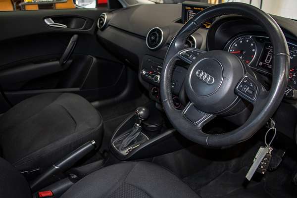 2013 Audi A1 Attraction 8X
