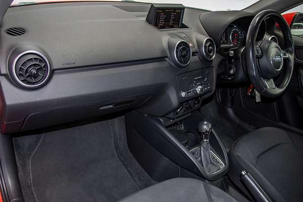 2013 Audi A1 Attraction 8X