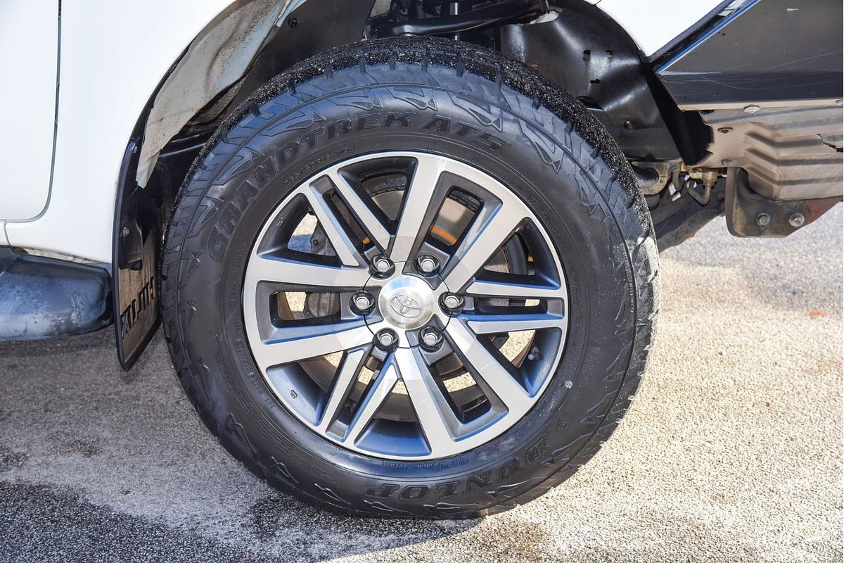 2017 Toyota Hilux SR5 GUN126R 4X4