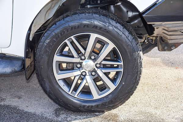 2017 Toyota Hilux SR5 GUN126R 4X4