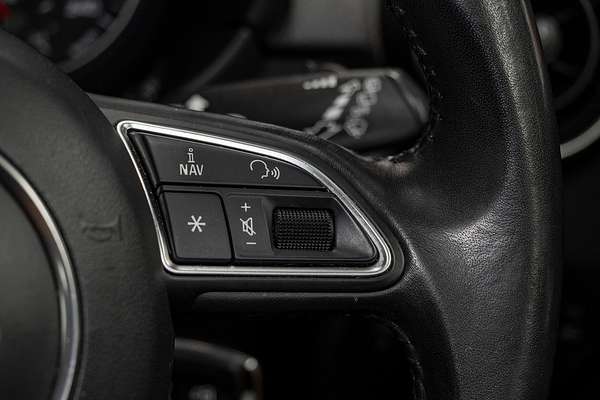 2013 Audi A1 Attraction 8X