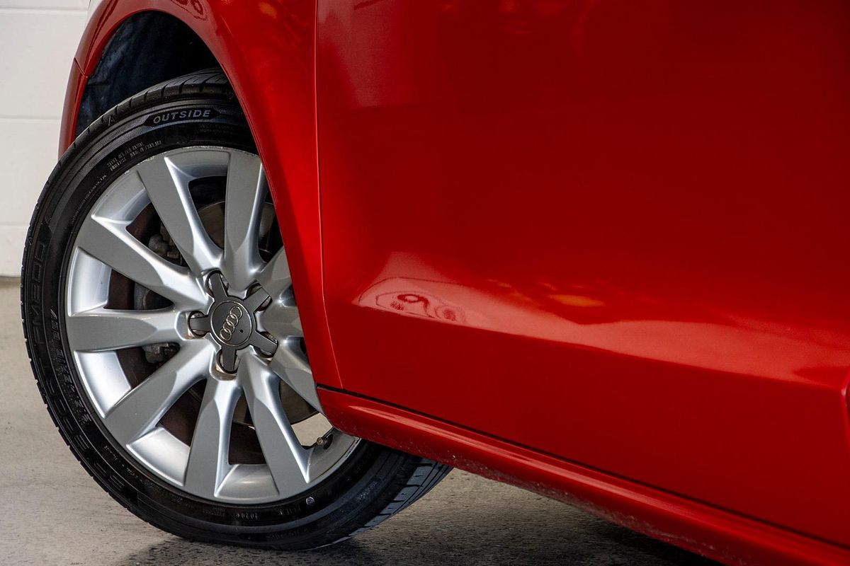 2013 Audi A1 Attraction 8X