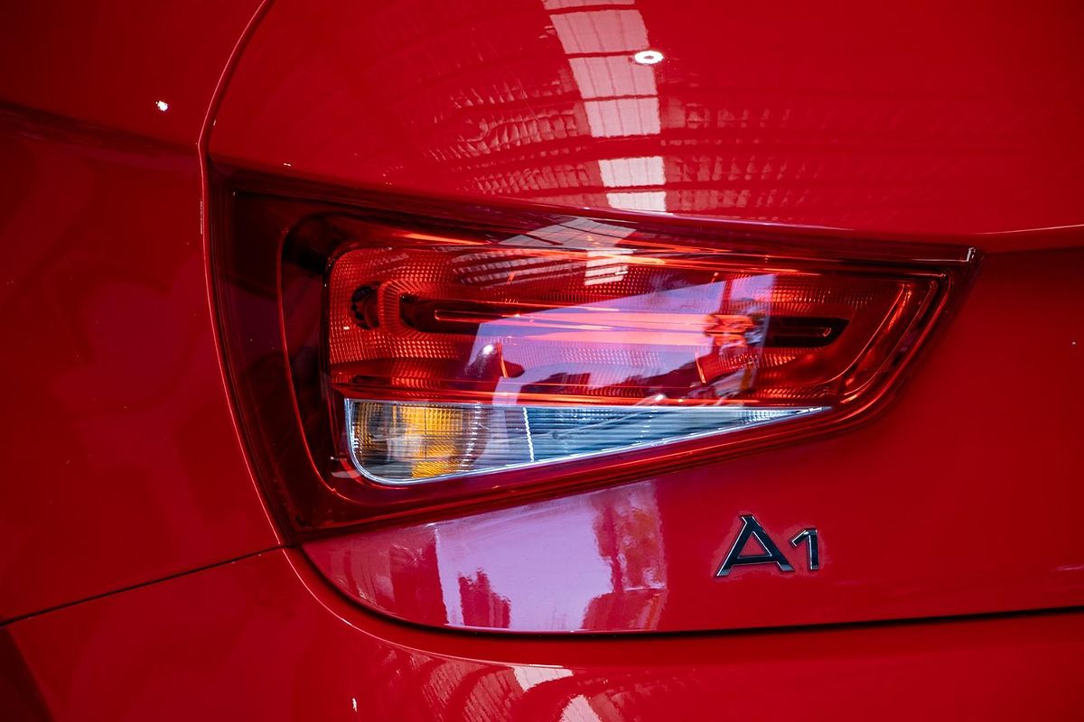 2013 Audi A1 Attraction 8X