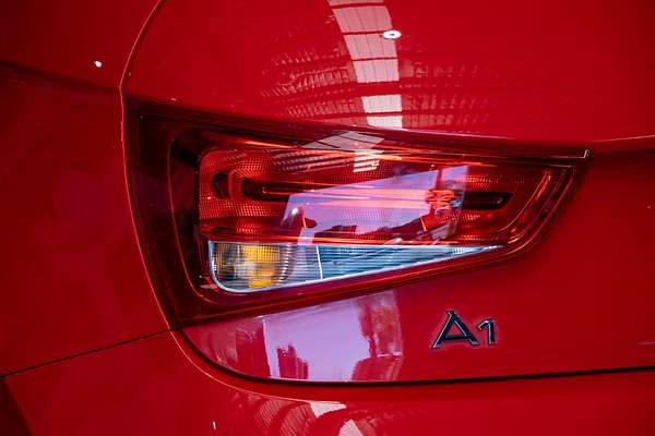2013 Audi A1 Attraction 8X