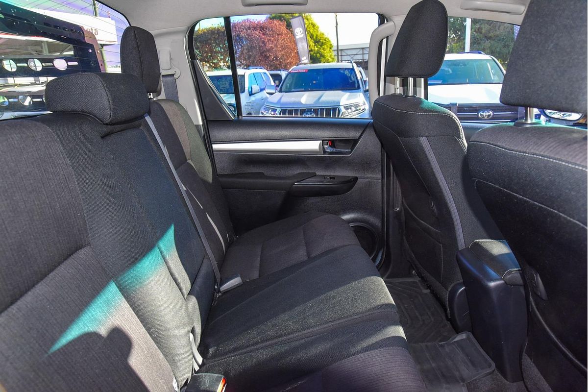 2017 Toyota Hilux SR5 GUN126R 4X4