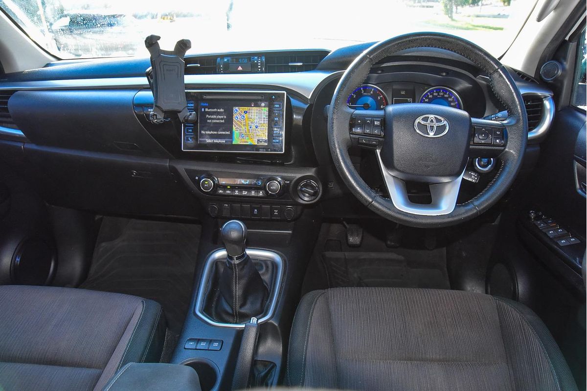 2017 Toyota Hilux SR5 GUN126R 4X4