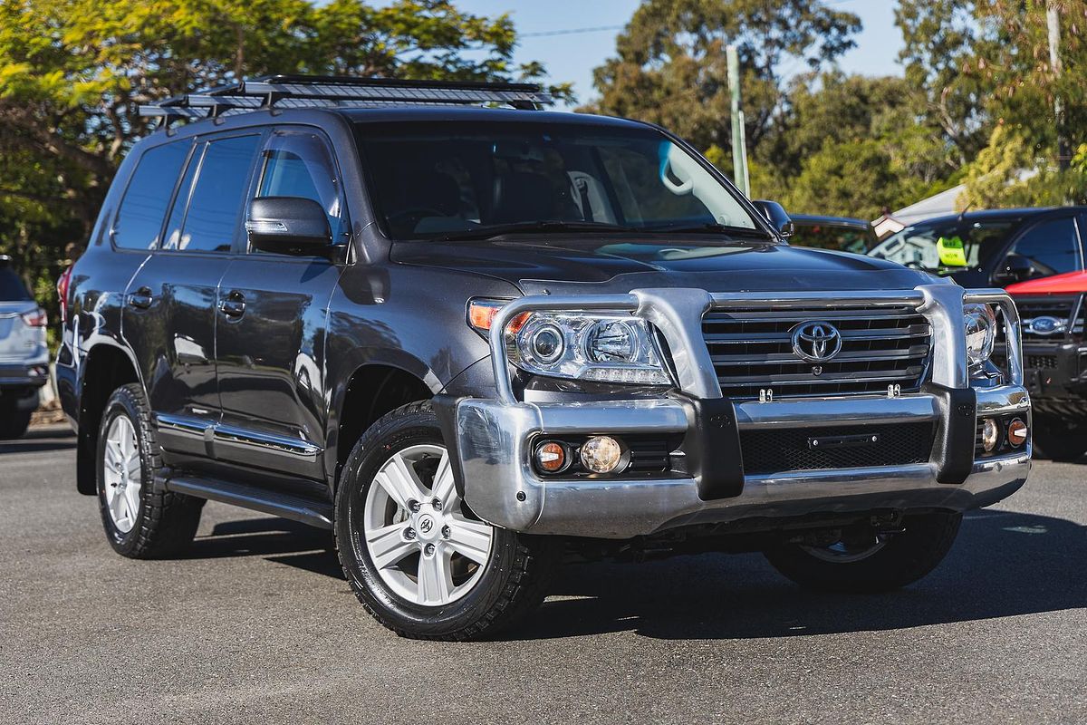 2013 Toyota Landcruiser Sahara VDJ200R